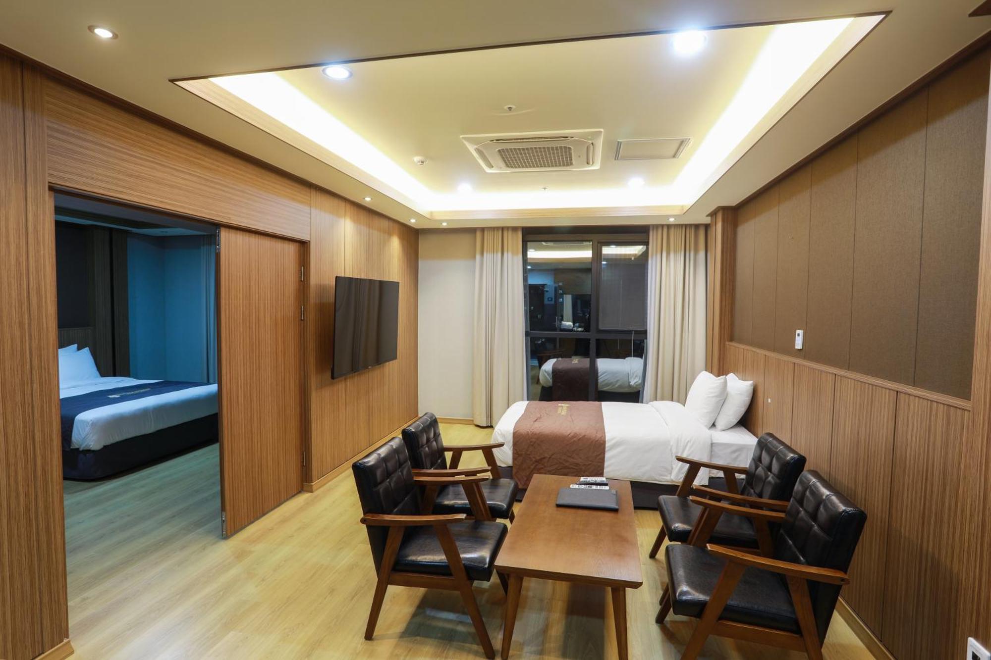 Benikea Hotel Seosan Bagian luar foto