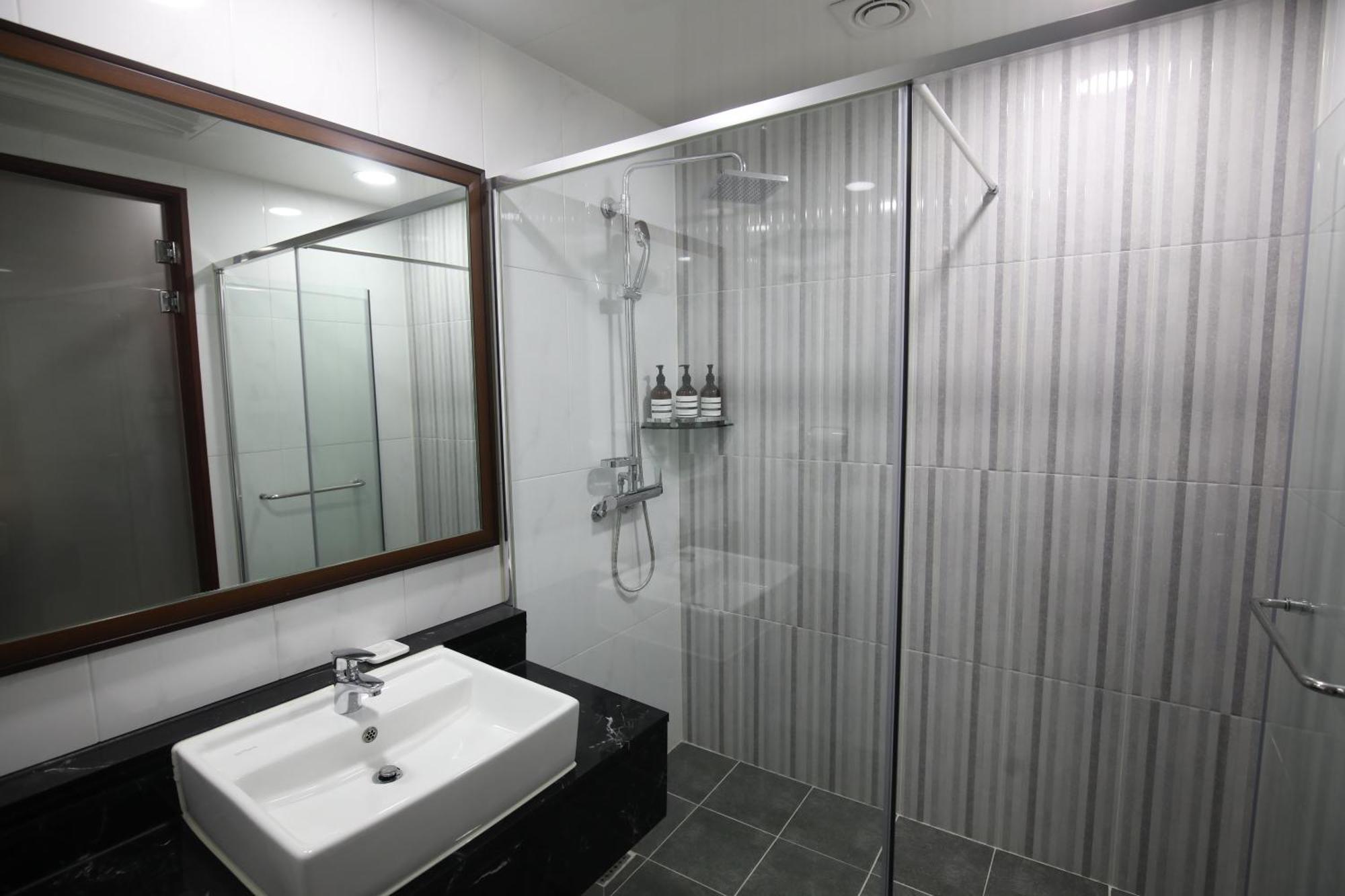 Benikea Hotel Seosan Bagian luar foto