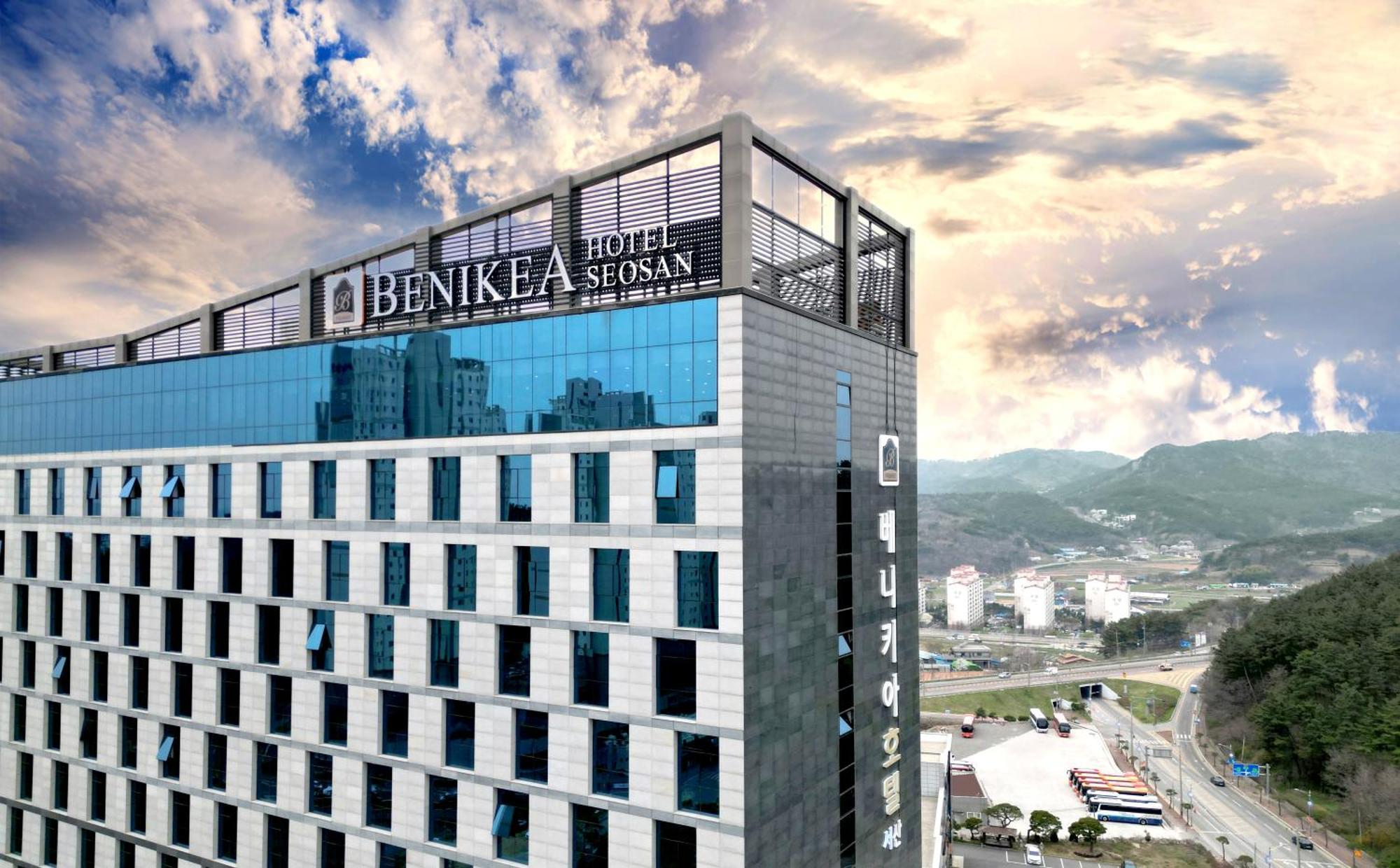 Benikea Hotel Seosan Bagian luar foto